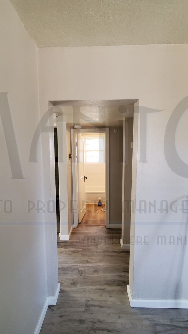 Building Photo - **COMING SOON** Charming Garden Springs Home