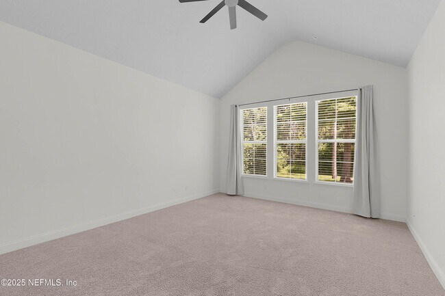 Building Photo - 128 Payasada Oaks Trail