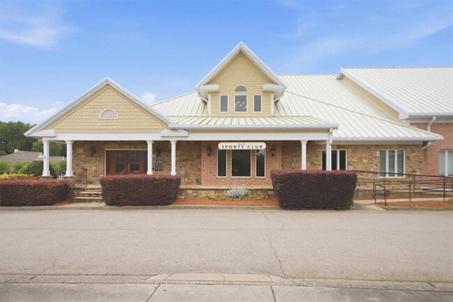 Building Photo - 5869 Chickasaw Ln