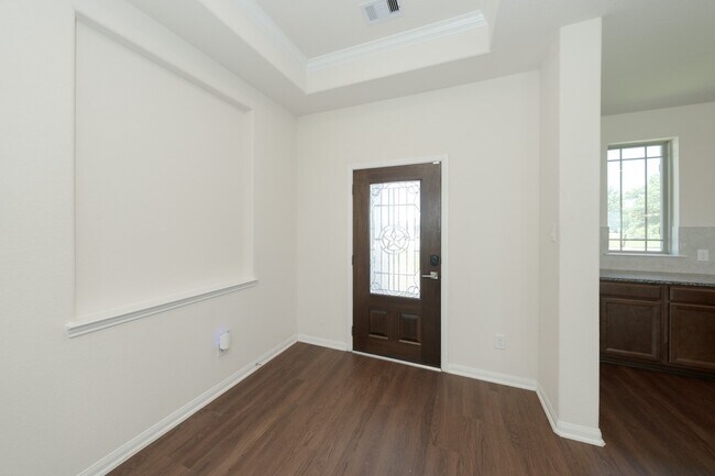 Building Photo - 8007 Lehman Rd
