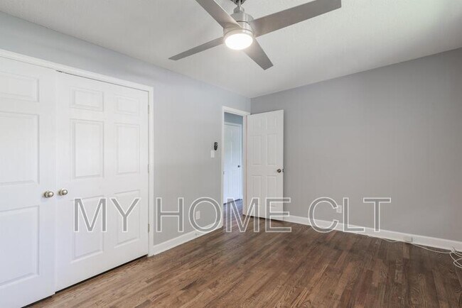 Building Photo - 3331 Erskine Dr