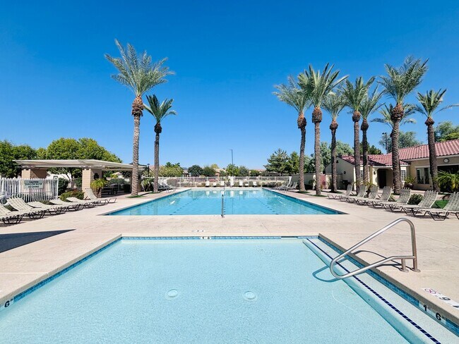 Building Photo - 3497 E Loma Vista St