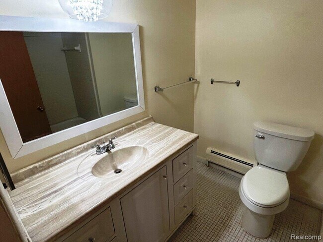 Building Photo - 19810 W 12 Mile Rd