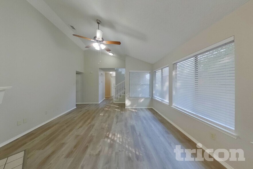 Building Photo - 806 Gable Ave