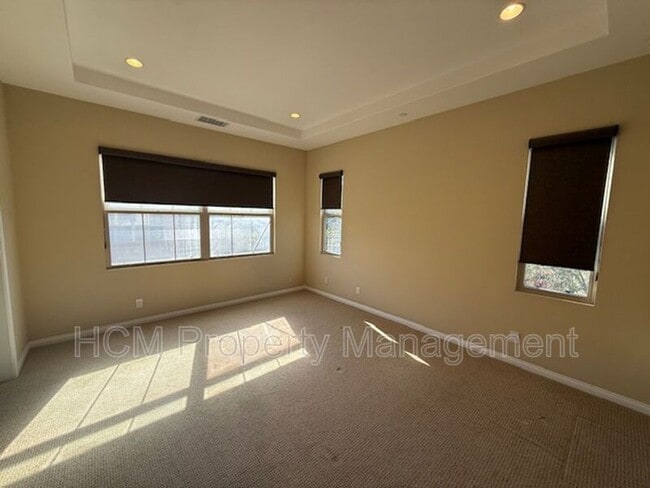 Building Photo - 105 Gemstone