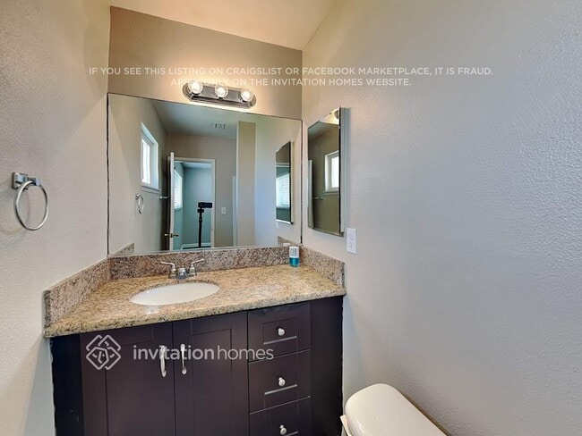 Building Photo - 7807 Colwyn Ave