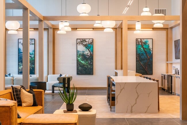 Building Photo - Lantower Midtown