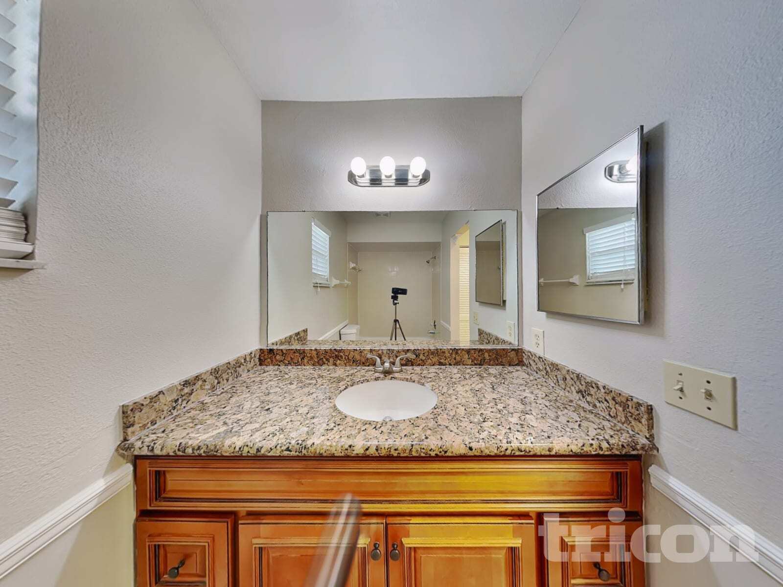 Building Photo - 1259 Waterbury Loop