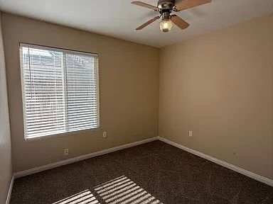 Building Photo - Beautiful 3 bedroom 2 bath home home in The Seasons!