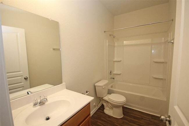 Building Photo - 4415 Iron Horse Dr