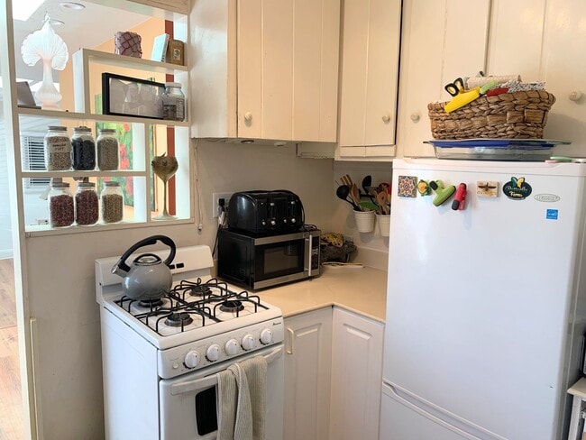 Building Photo - Old Town San Diego Unit