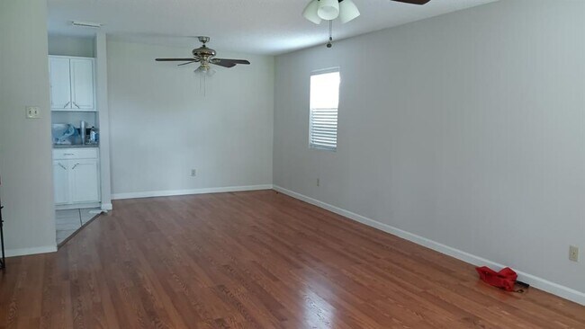 Building Photo - 1531 Co Rd 269
