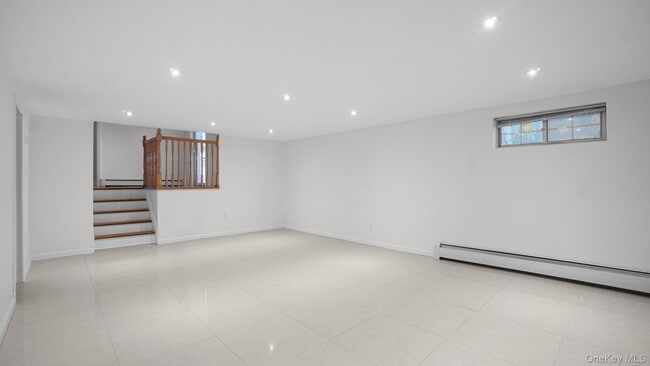 Building Photo - 22 Marshall Ln