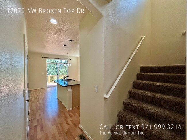 Building Photo - 17070 NW Broken Top Dr