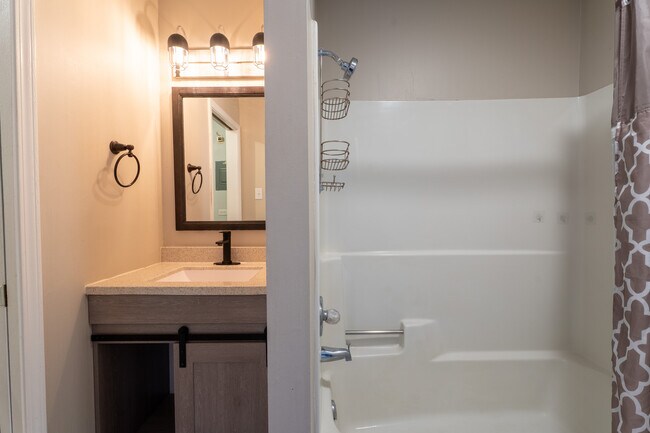 Building Photo - 774 Terrace Ct