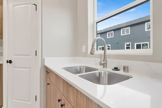Building Photo - 2966 Sweet Gum Dr