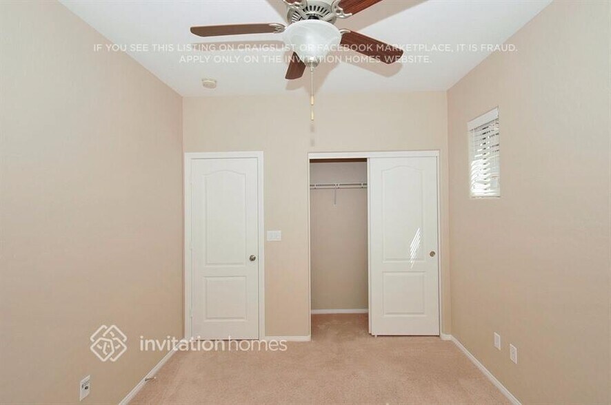 Building Photo - 687 Calamus Palm Pl
