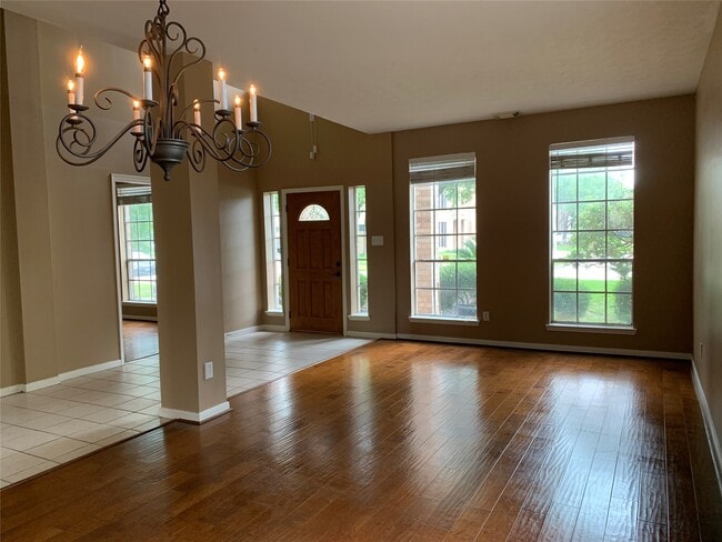 Building Photo - 20703 Riviere Ln