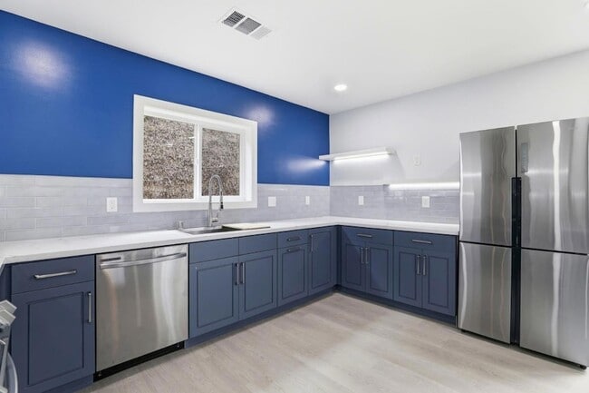Building Photo - 1802 Ponca Ct
