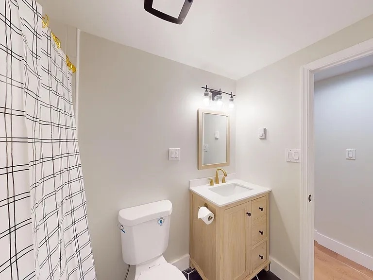 Building Photo - 107 Hickory Rd