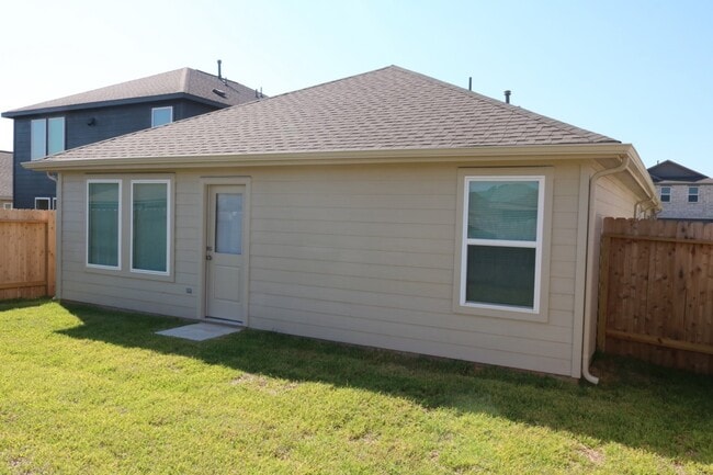 Building Photo - 25360 Carnation Ct