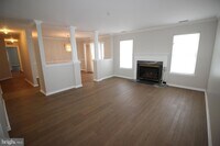 Building Photo - 1004 Julian Dr W