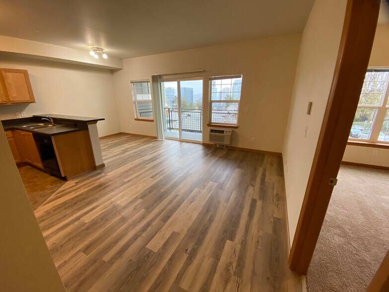 Building Photo - 3745 S Water Ave