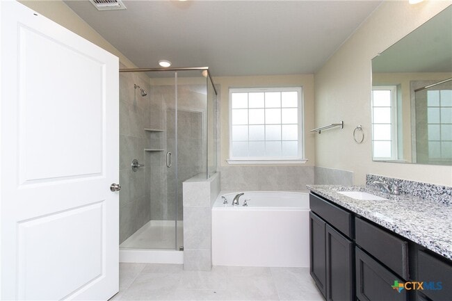 Building Photo - 8207 Montclair Dr
