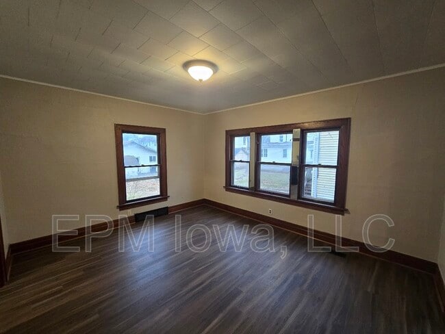 Building Photo - 312 Baltimore St