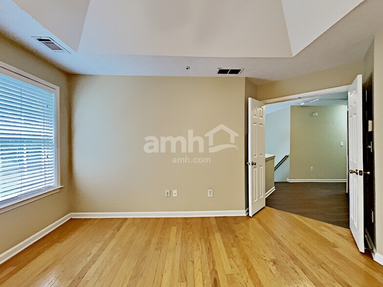 Building Photo - 1388 Glenover Way