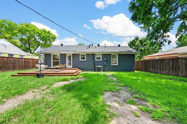 Building Photo - 11015 Stallcup Dr