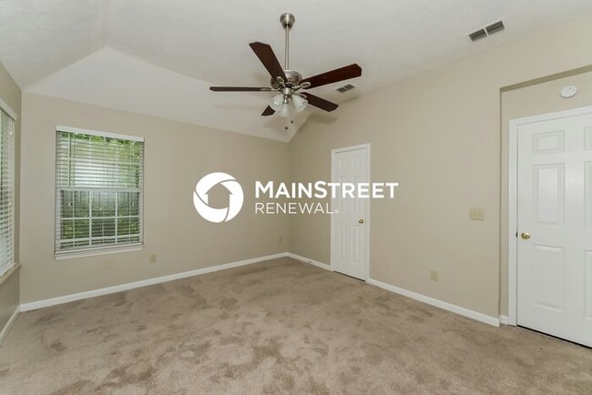 Building Photo - 1129 Mistletoe Cir
