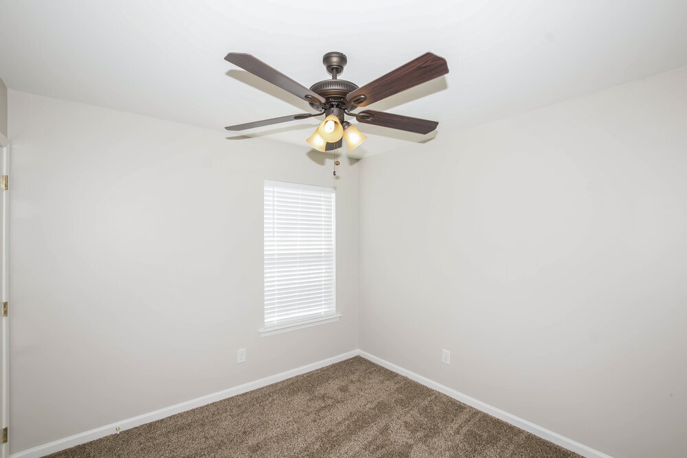Building Photo - 3012 Deep Cove Dr NW
