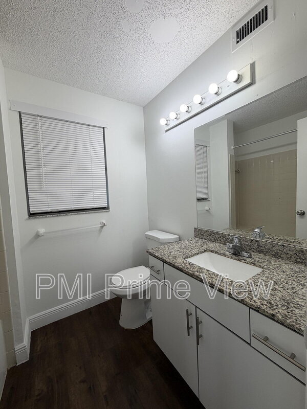 Building Photo - 4401 W McNab Rd