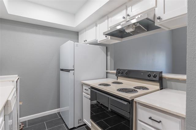 Building Photo - 727 Sceptre Cir