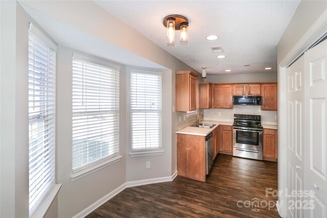 Building Photo - 771 Rebecca Jane Dr
