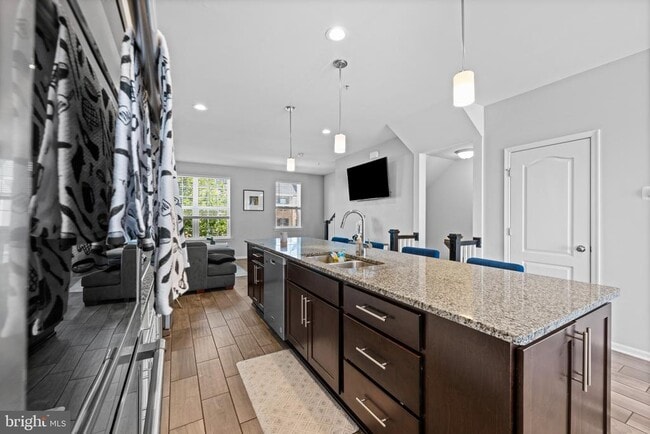 Building Photo - 10607 Meridian Hill Way