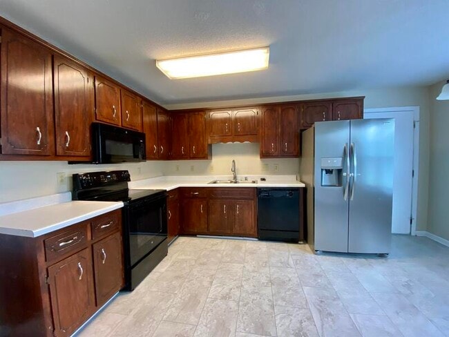 Building Photo - 701 Carbondale Dr