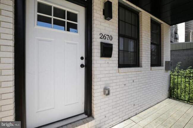Building Photo - 2670 Braddock St