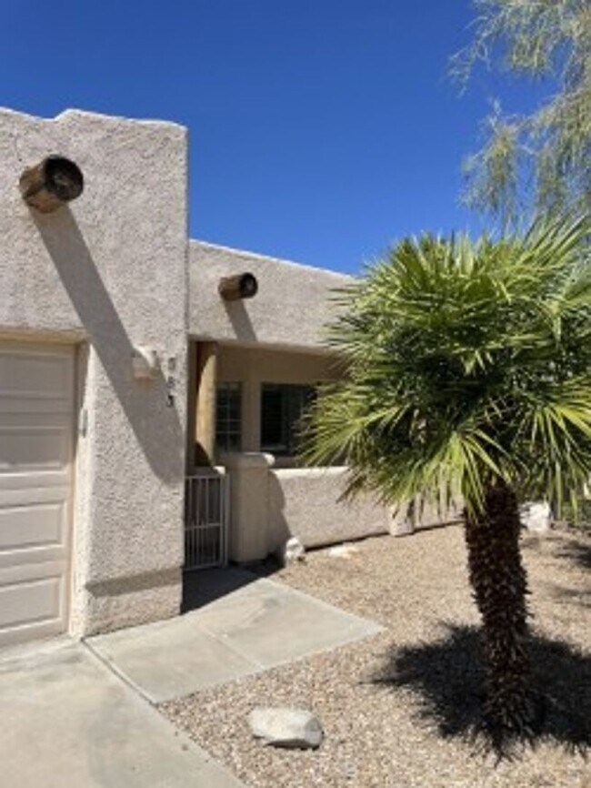 Building Photo - 583 Aloha Way