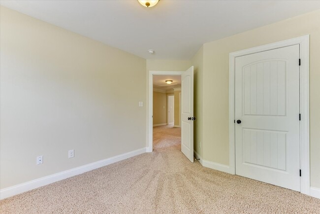 Building Photo - 4215 Windslow Dr