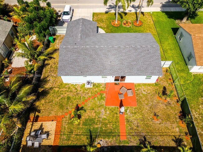 Building Photo - 2912 Avenue H W