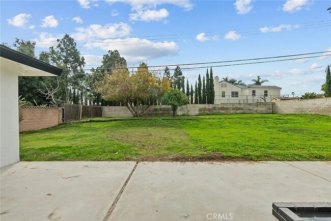 Building Photo - 157 Camino La Madera