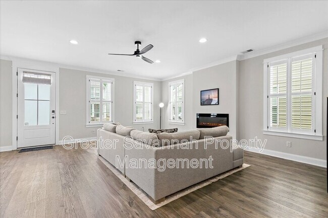 Building Photo - 45 Grove Park Dr