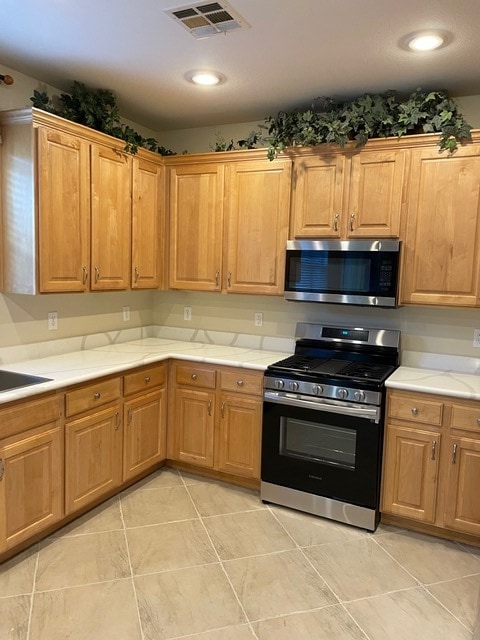 Building Photo - 6281 Whispering Creek St