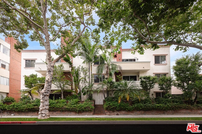 Building Photo - 315 N Swall Dr