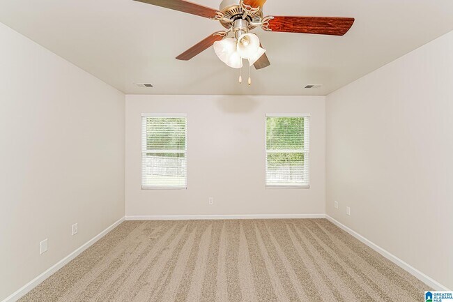 Building Photo - 817 Huntington Trce