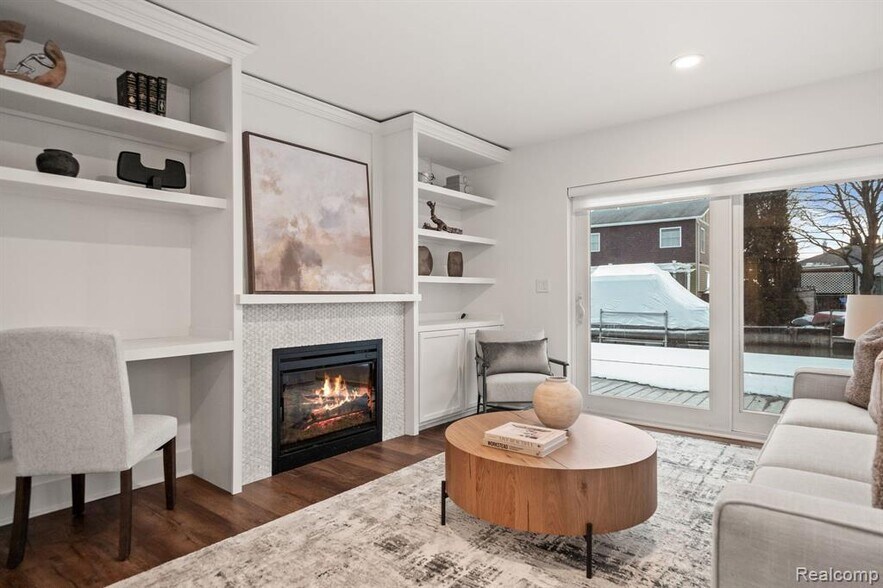 Building Photo - 1466 Rossdale Dr