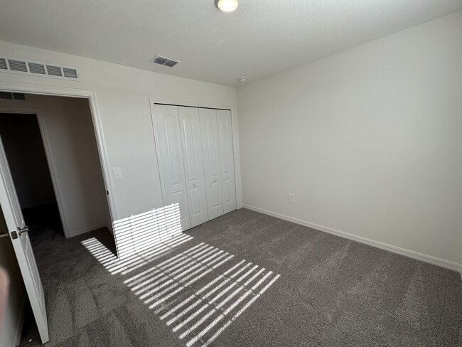 Building Photo - 10936 SW Vasari Way