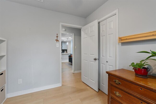 Building Photo - 9107 Shepard Dr
